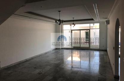 Villa - 5 - 6 for rent in Al Jafiliya - Bur Dubai - Dubai Villa - 5 - 6 for rent in Al Jafiliya - Bur Dubai - Dubai