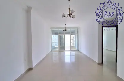 شقة - غرفة نوم - 2 حمامات للايجار في الممزر بلازا - شارع التعاون - التعاون - الشارقة