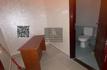 Apartment - 2 Bedrooms - 4 Bathrooms for sale in Corniche Tower - Ajman Corniche Road - Ajman