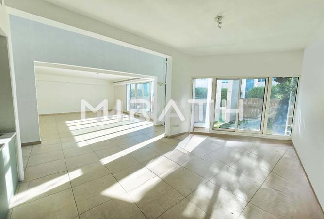 104258352 - Property Image 3