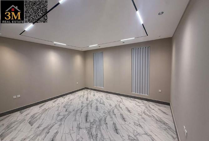 72306287 - Property Image 3