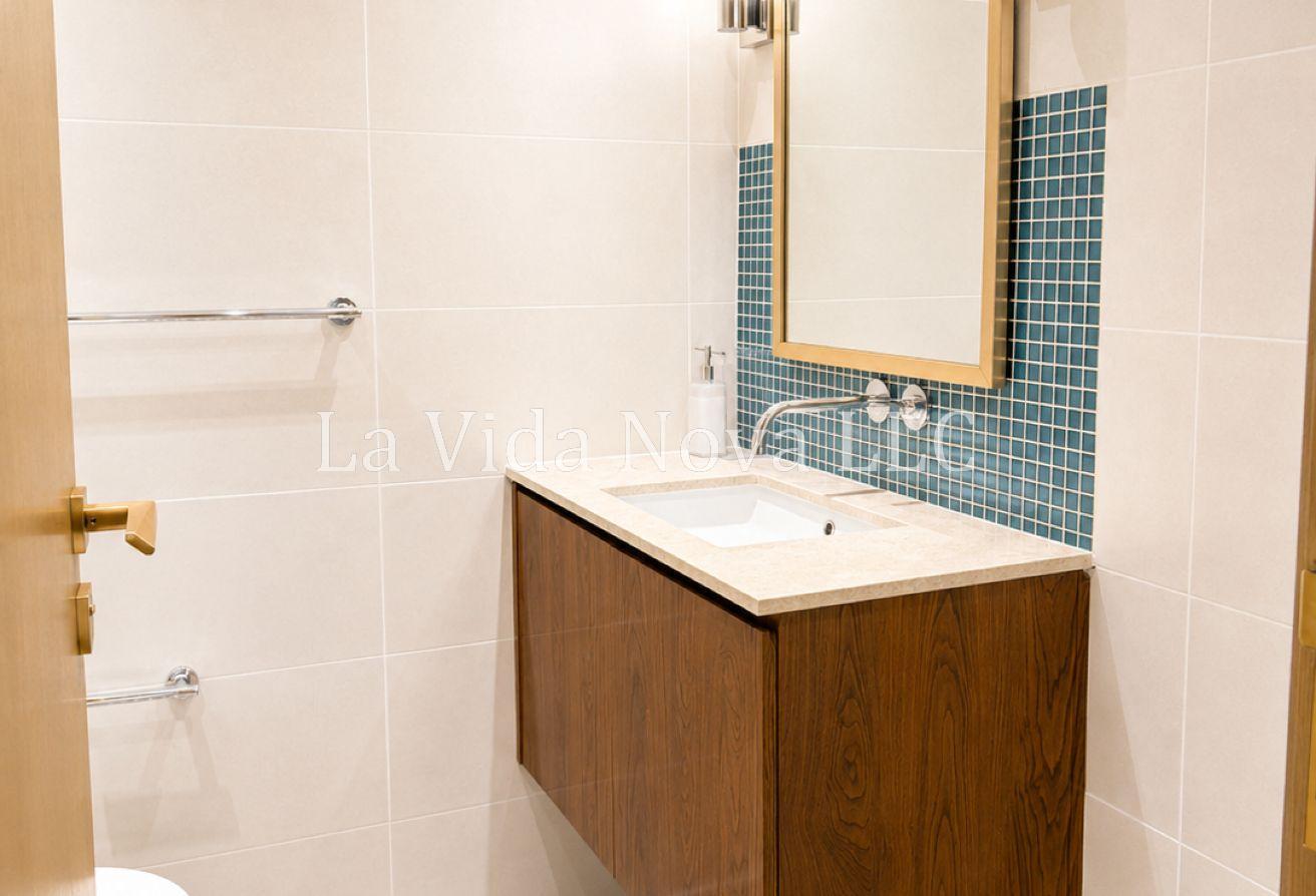 Luxury furnished 2BR + Study RENT | Marina View photo 13