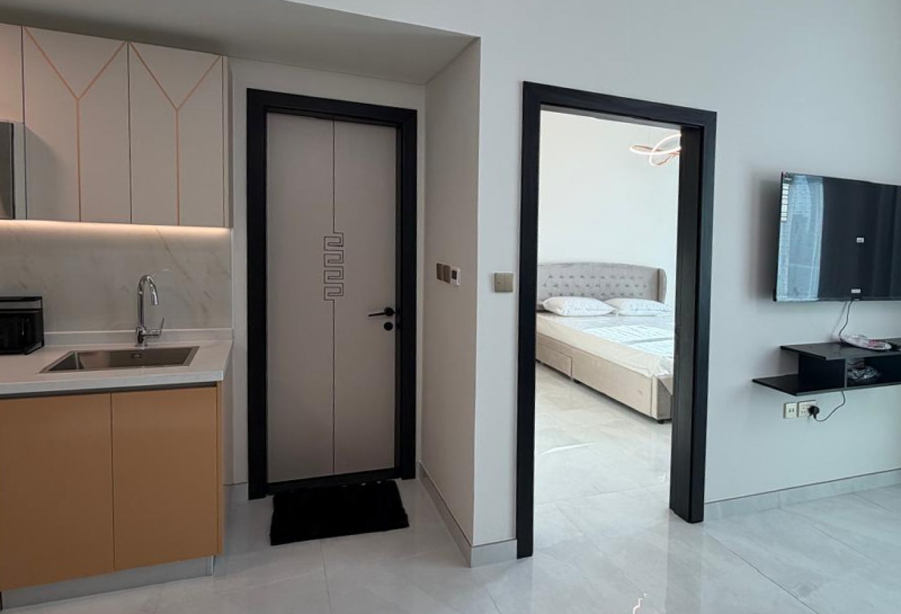 Brand New  I Fully Furnished  | Ready to Move In