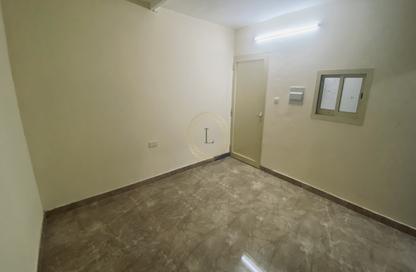Apartment - Studio - 1 for rent in Al Niyadat - Al Ain