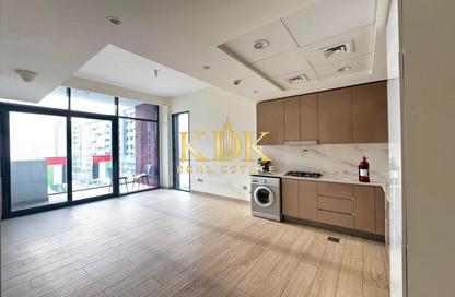 Apartment - 2 Bedrooms - 2 Bathrooms for rent in Azizi Riviera 34 - Azizi Riviera - Meydan One - Meydan - Dubai