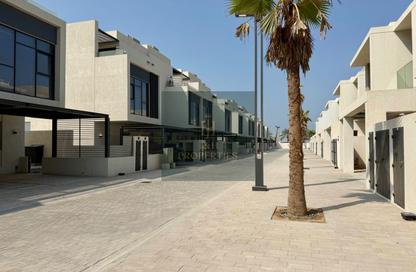 Townhouse - 4 - 5 for sale in Danah Bay - Al Marjan Island - Ras Al Khaimah