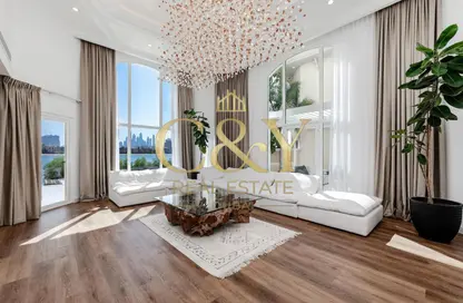 Villa - 4 Bedrooms - 5 Bathrooms for rent in Palm Jumeirah Frond C - Palm Jumeirah - Dubai