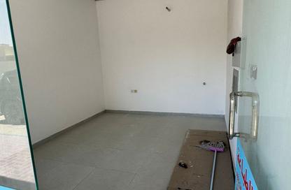 Office Space - Studio - 1 for rent in Ewan Tower Hotel Apartments - Al Rashidiya 1 - Al Rashidiya - Ajman
