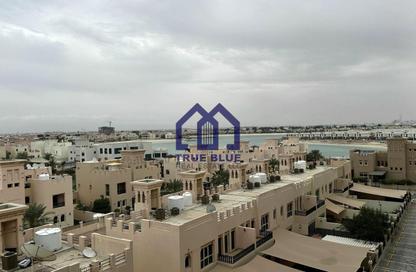 شقة - غرفة نوم - 2 حمامات للايجار في شرق - مارينا مساكن المرحلة 3 - قرية الحمرا - رأس الخيمة