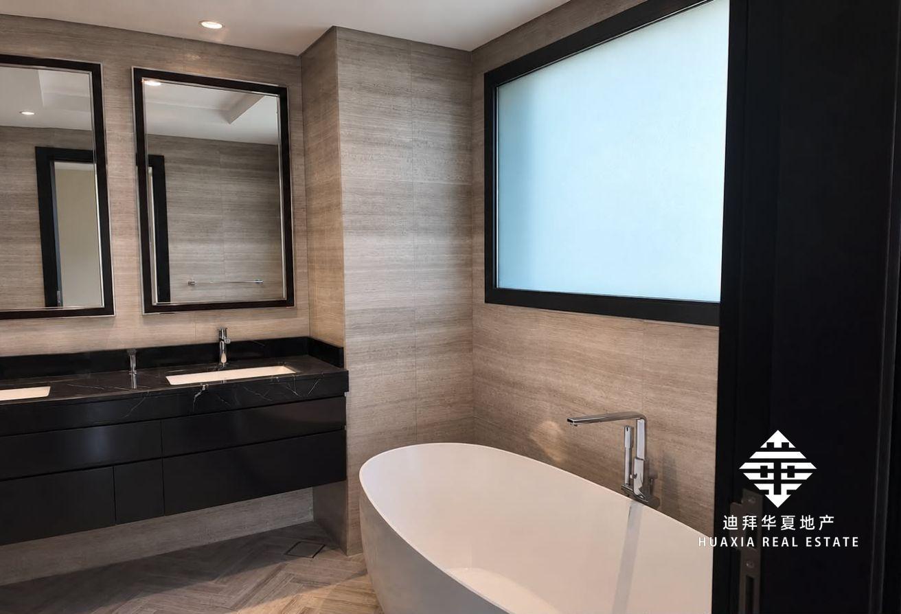 8BR Standalone Villa | Golf View | Brand New photo 11
