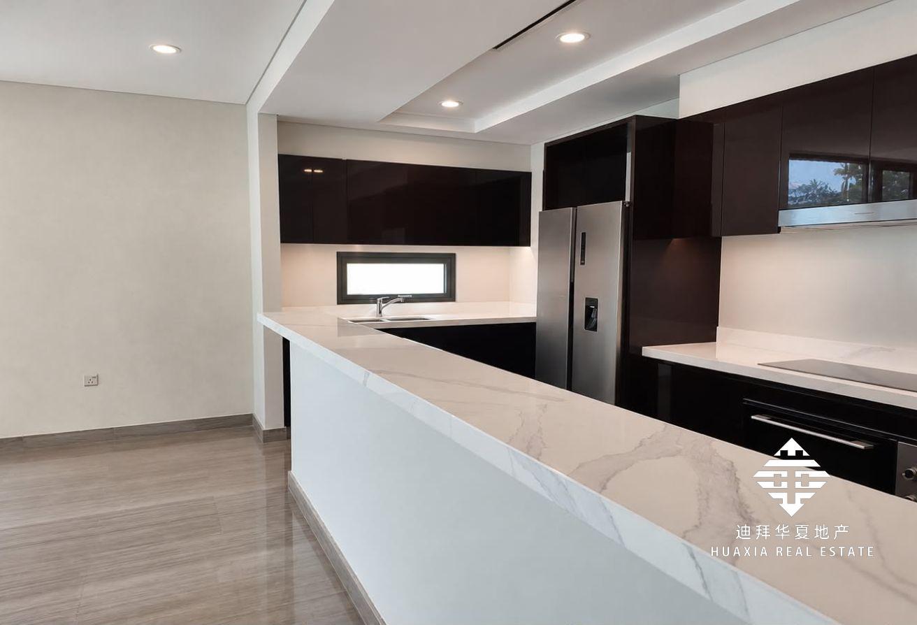 8BR Standalone Villa | Golf View | Brand New photo 5