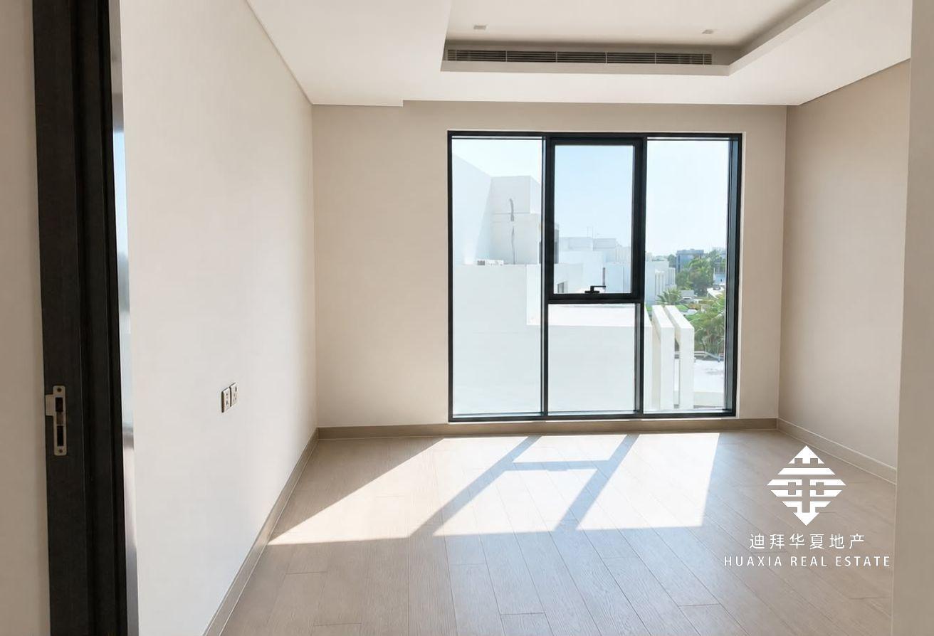 8BR Standalone Villa | Golf View | Brand New photo 10