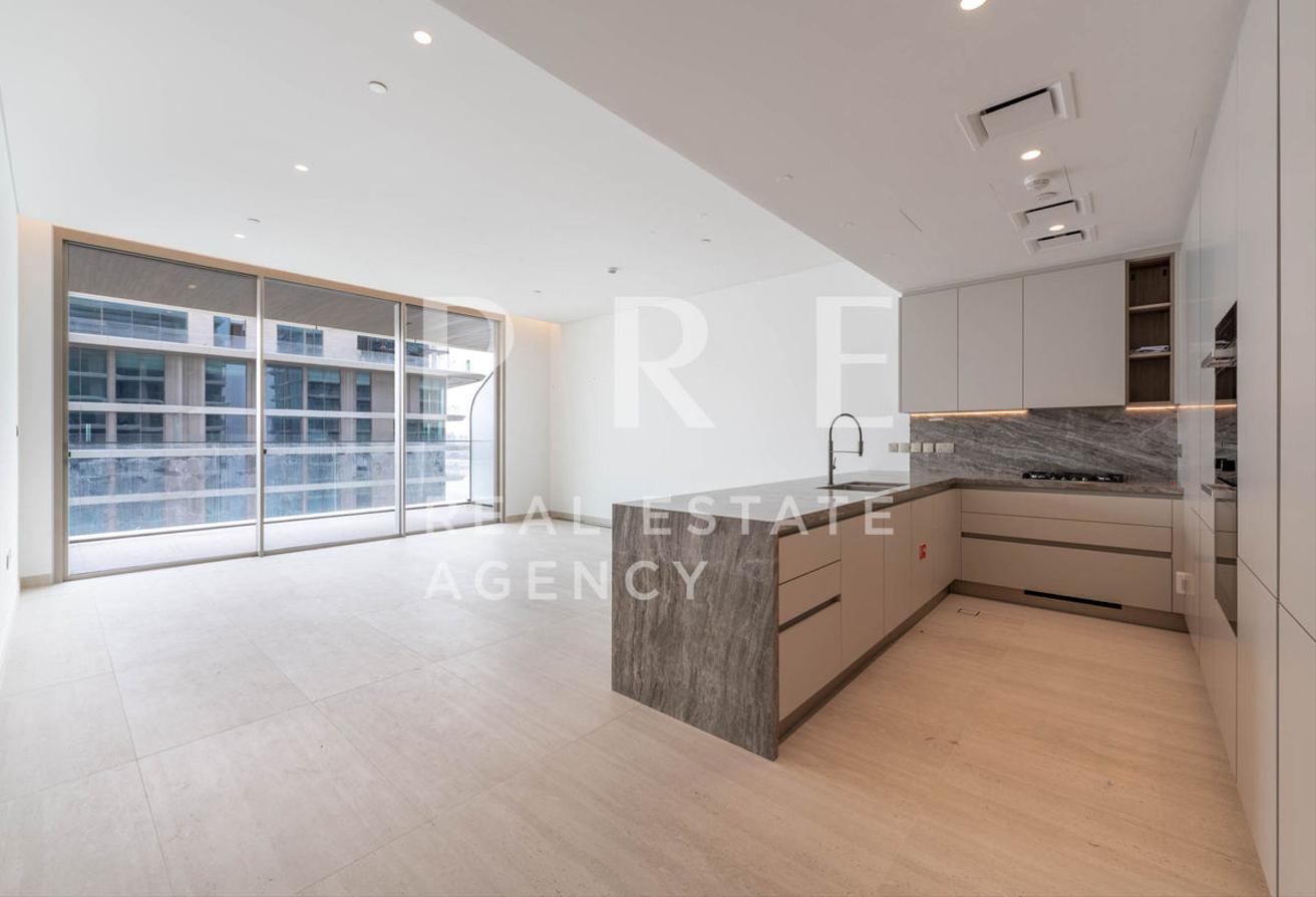 Living | Two-Bedroom Apartment | Palm Jumeirah photo 3