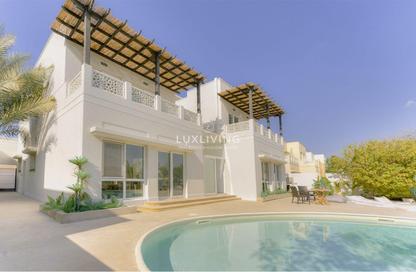 Villa - 5 Bedrooms - 4 Bathrooms for rent in Meadows 9 - Meadows - Dubai