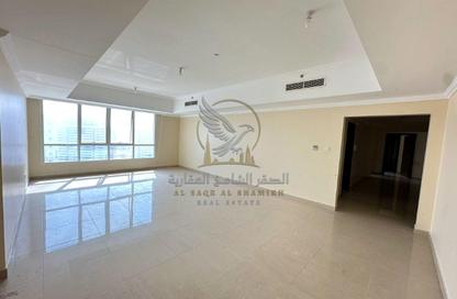 Apartment - 2 - 4 for rent in Al Majaz 2 - Al Majaz - Sharjah