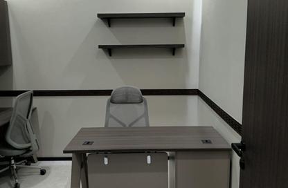 Business Centre - Studio - 4 Bathrooms for rent in Al Marfa Tower - Riggat Al Buteen - Deira - Dubai Business Centre - Studio - 4 Bathrooms for rent in Al Marfa Tower - Riggat Al Buteen - Deira - Dubai