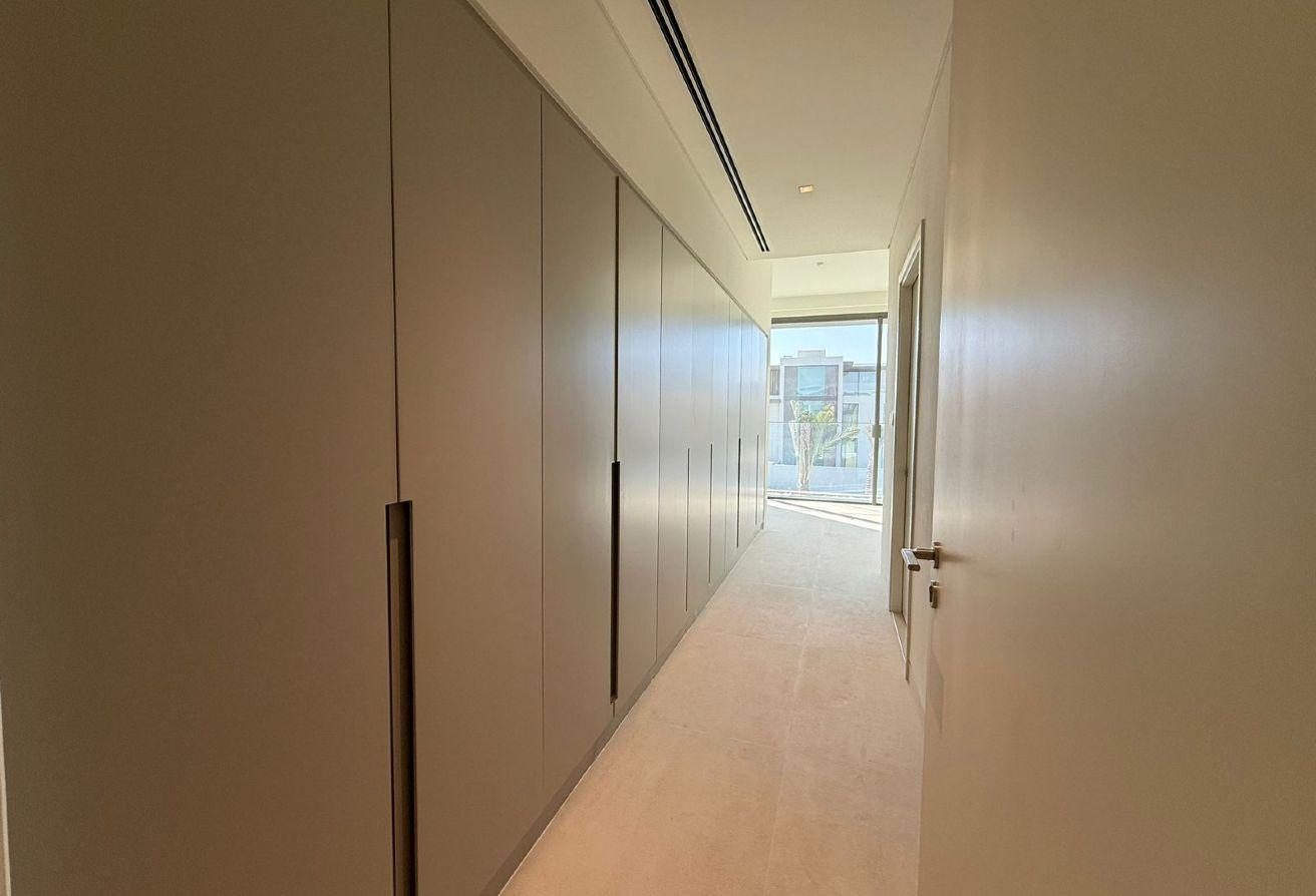 G+1 corner | Single row | Multiple options photo 17