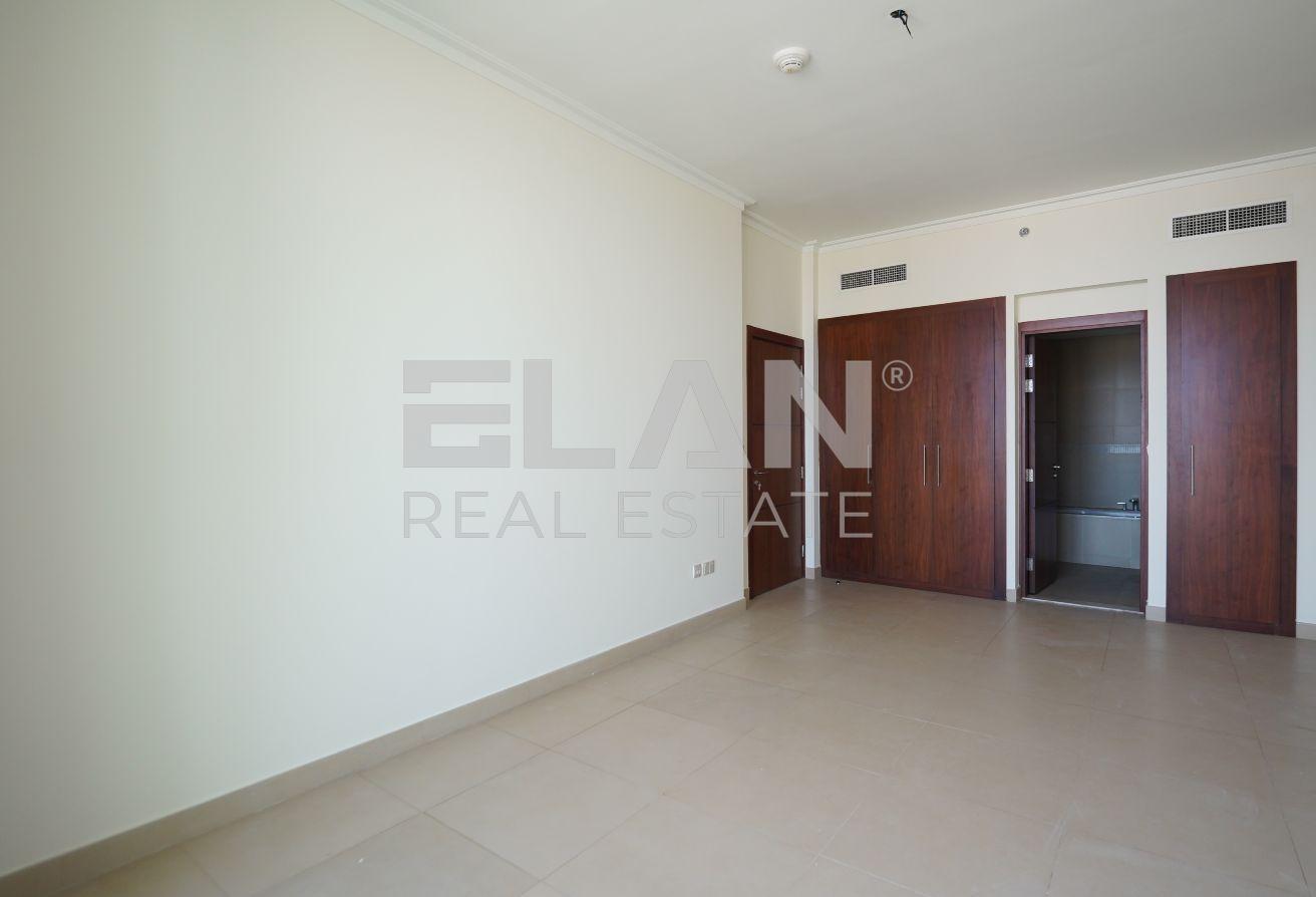 Stunning 2BR | Iconic Sea View | Prime Location photo 2