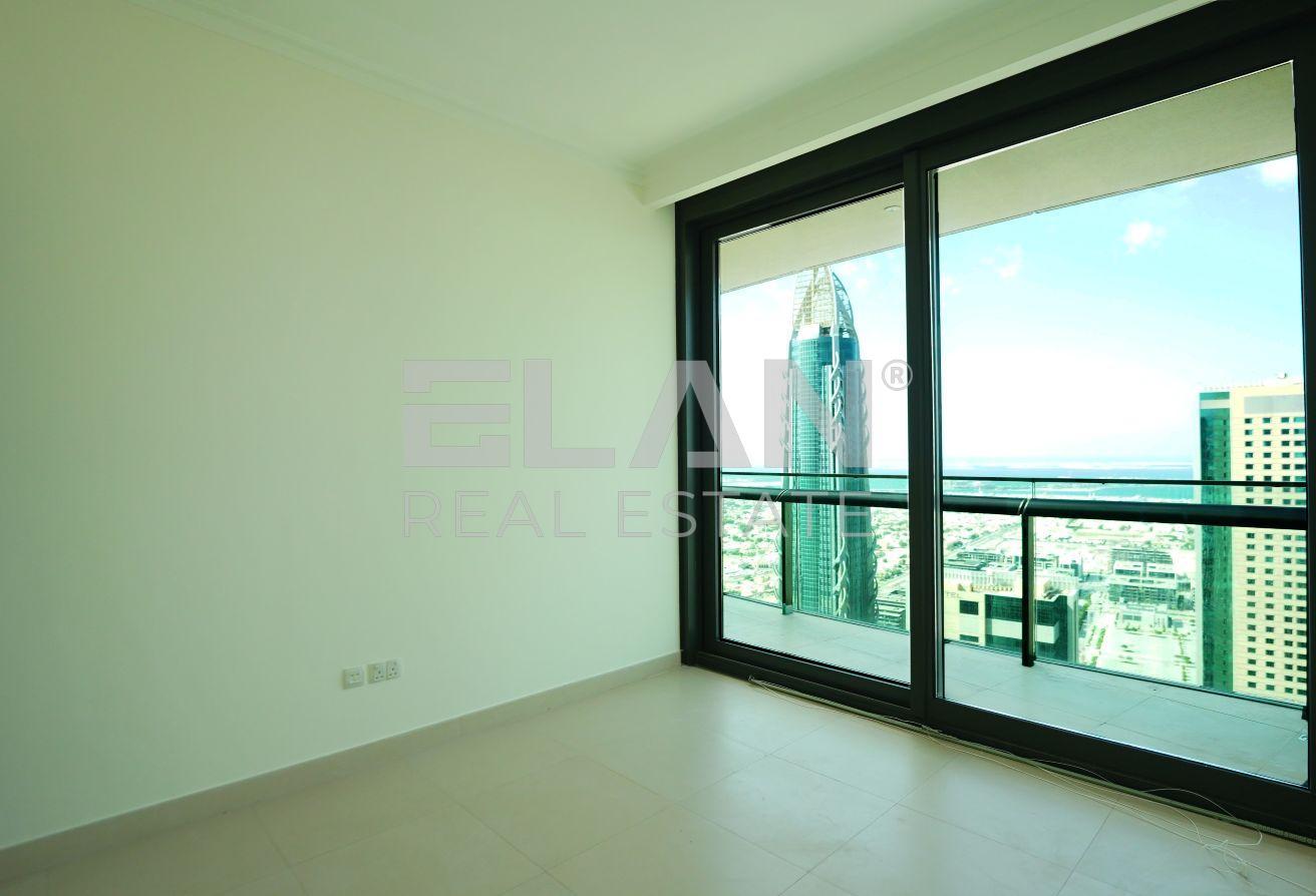 Stunning 2BR | Iconic Sea View | Prime Location photo 5