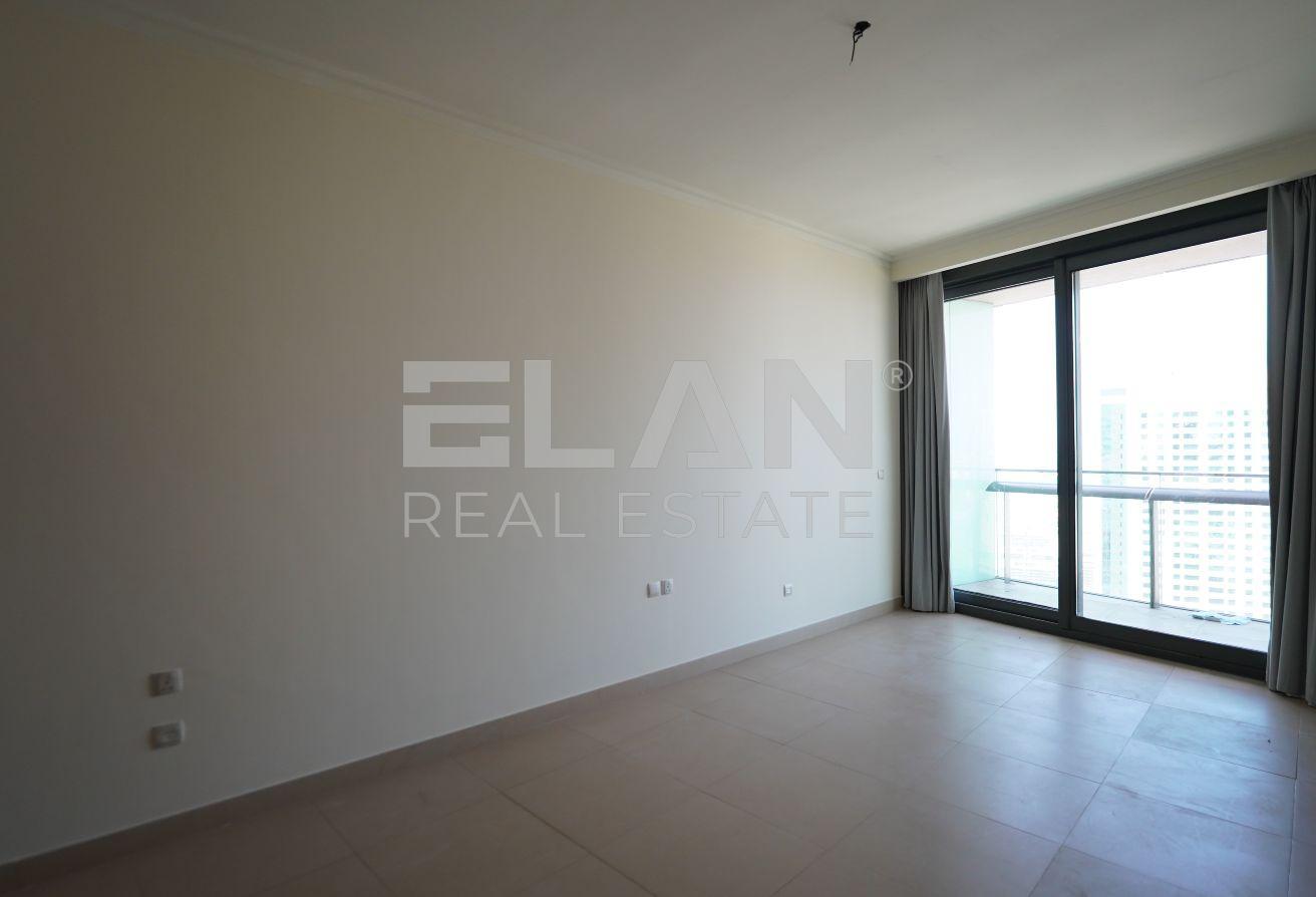 Stunning 2BR | Iconic Sea View | Prime Location photo 4