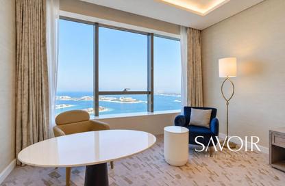 Apartment - Studio - 1 for rent in The Palm Tower - Palm Jumeirah - Dubai
