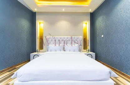 Apartment - 2 Bedrooms - 2 Bathrooms for sale in Burj Al Nujoom - Downtown Dubai - Dubai