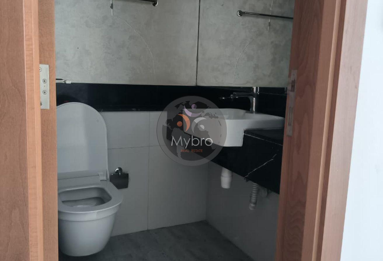 Canal & Burj View | Studio Apartment | Vacant photo 6
