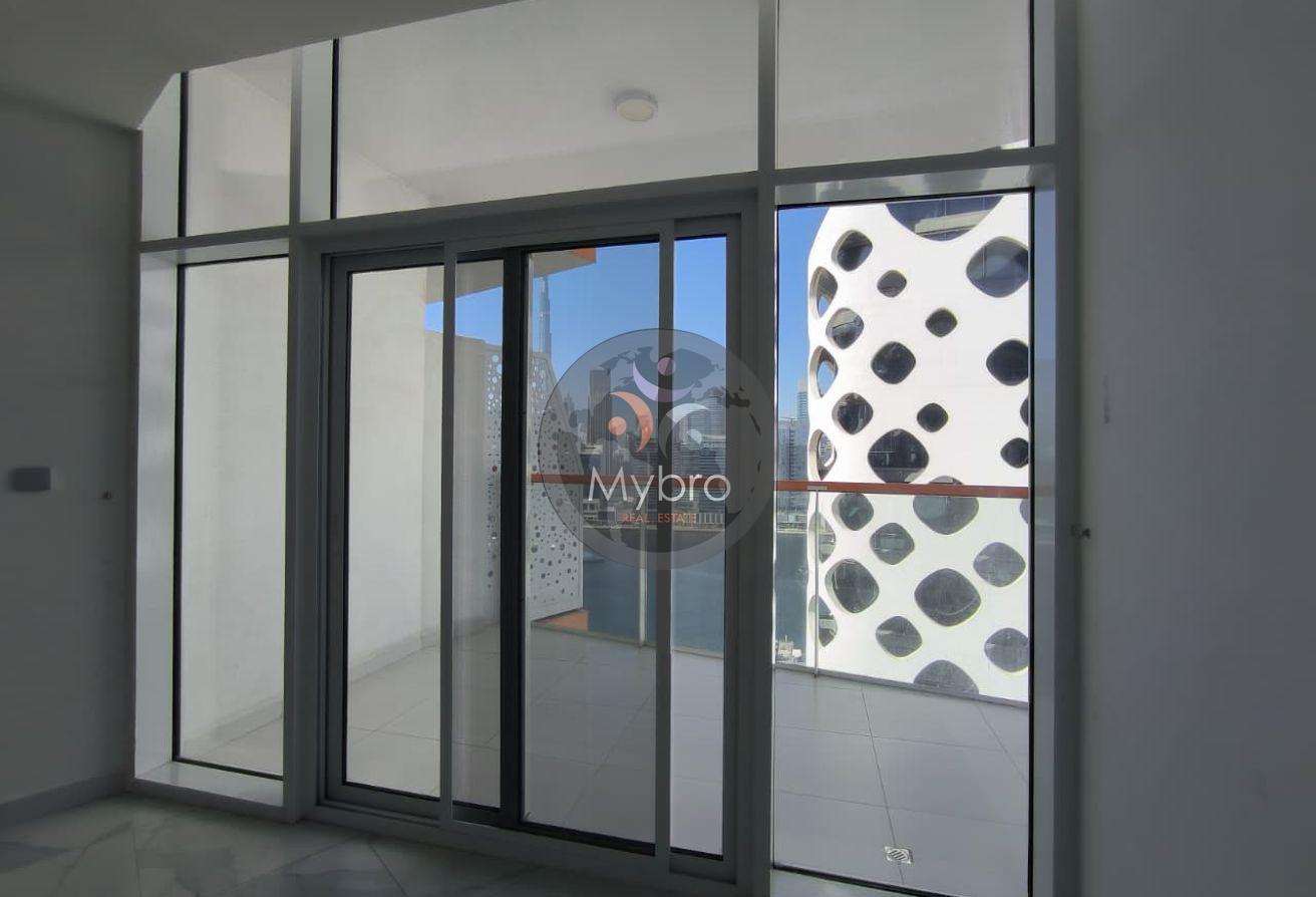 Canal & Burj View | Studio Apartment | Vacant photo 7