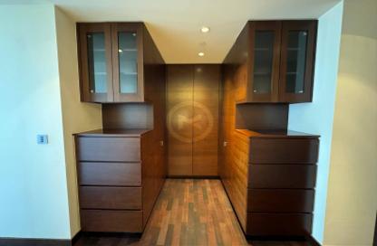 Apartment - 3 Bedrooms - 4 Bathrooms for rent in Burj Khalifa - Burj Khalifa Area - Downtown Dubai - Dubai