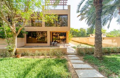 Villa - 4 Bedrooms - 4 Bathrooms for rent in Jumeirah Islands Townhouses - Jumeirah Islands - Dubai