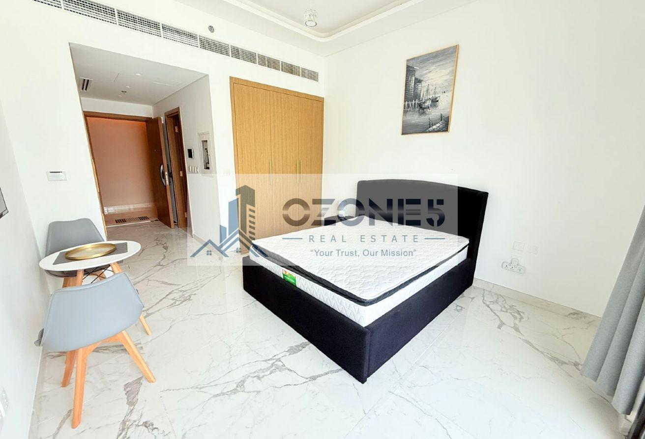 Chiller Free, Fully Furnished, High Quality photo 5