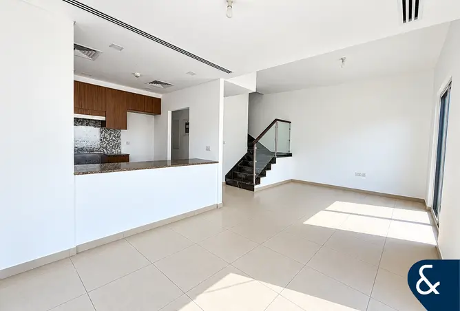 143760040 - Property Image 3