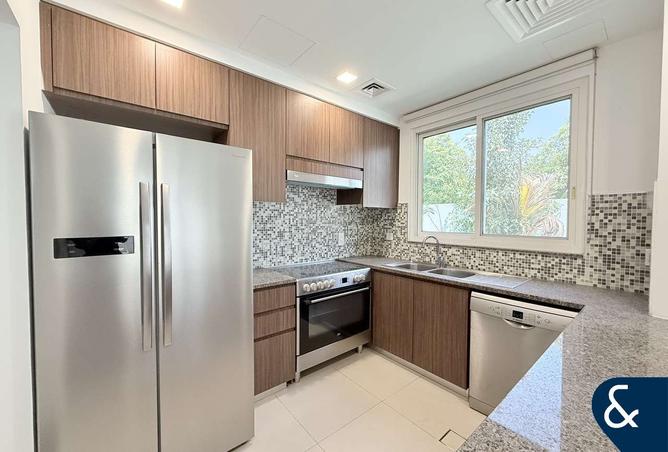 143760040 - Property Image 2