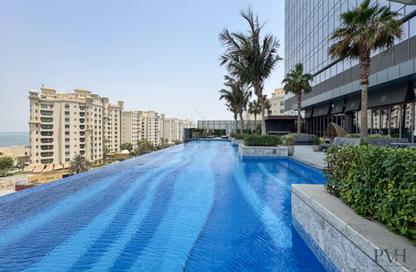 Apartment - Studio - 1 Bathroom for rent in The Palm Tower - Palm Jumeirah - Dubai