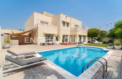 Villa - 6 Bedrooms - 7 Bathrooms for sale in Meadows 1 - Meadows - Dubai