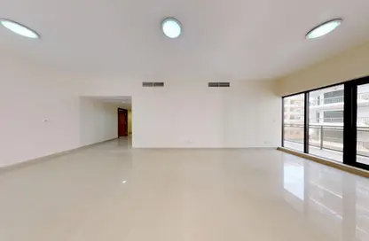 Apartment - 4 Bedrooms - 4 Bathrooms for rent in Golden Sands 9 - Mankhool - Bur Dubai - Dubai