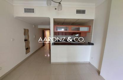 Apartment - Studio - 1 Bathroom for rent in Manchester Tower - Dubai Marina - Dubai