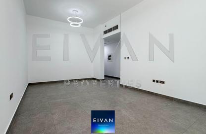 Apartment - 2 Bedrooms - 2 Bathrooms for rent in Iltemas Residence - Jumeirah Garden City - Al Satwa - Dubai