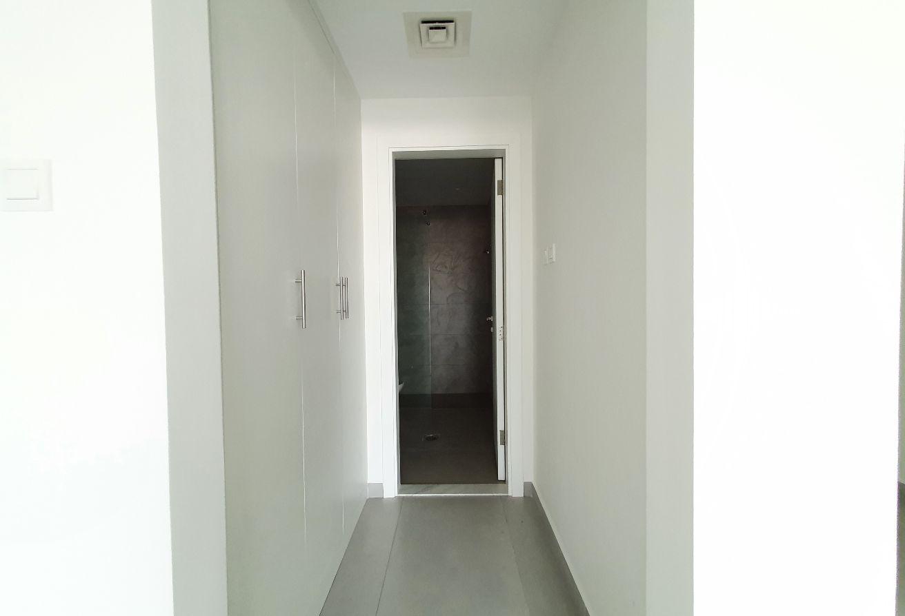 Burj View I Low Rise I Spacious I Very Bright photo 6