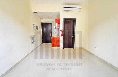 Apartment - Studio - 1 Bathroom for rent in Muwaileh 3 Building - Muwaileh - Sharjah