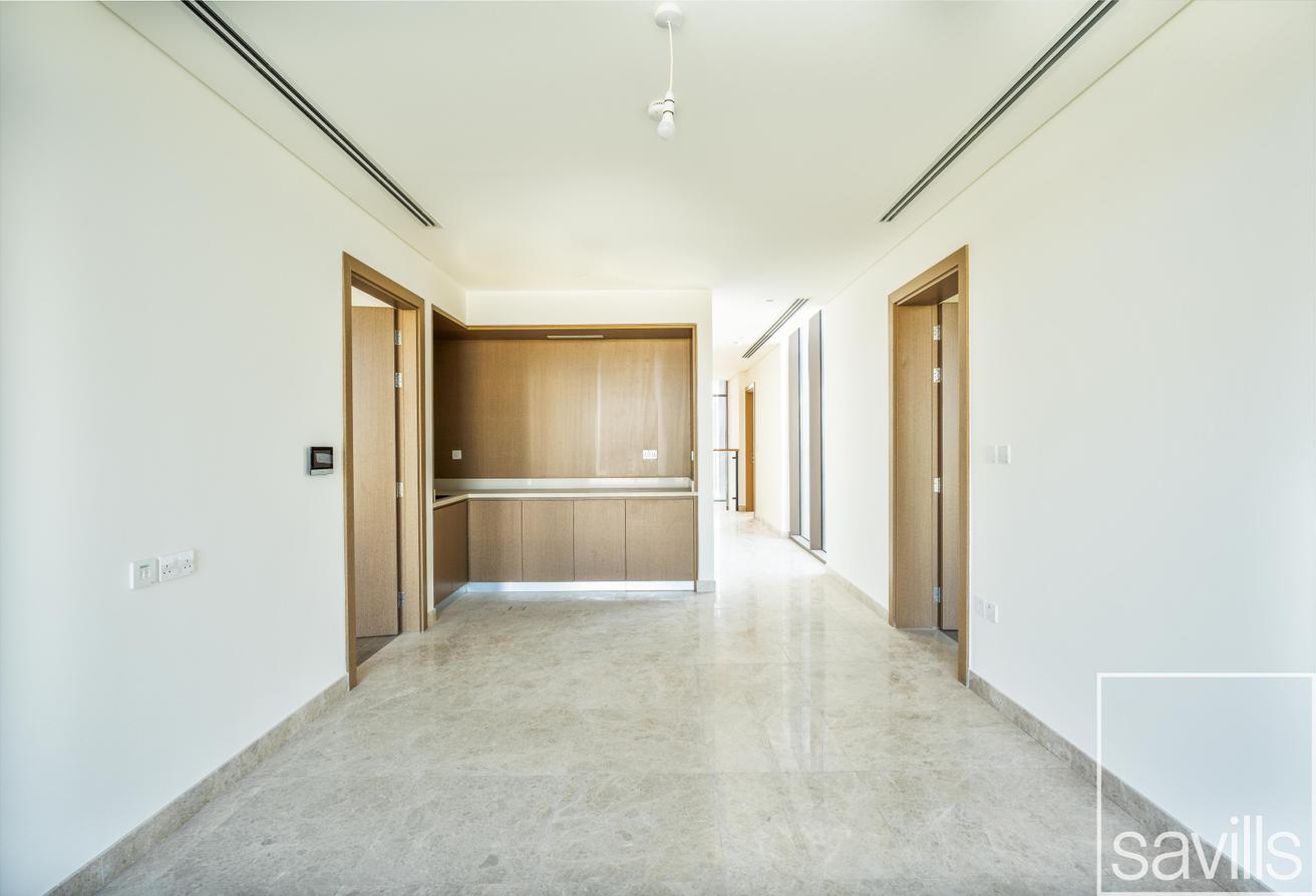 Corner Unit | Best Price | Maids Room photo 13