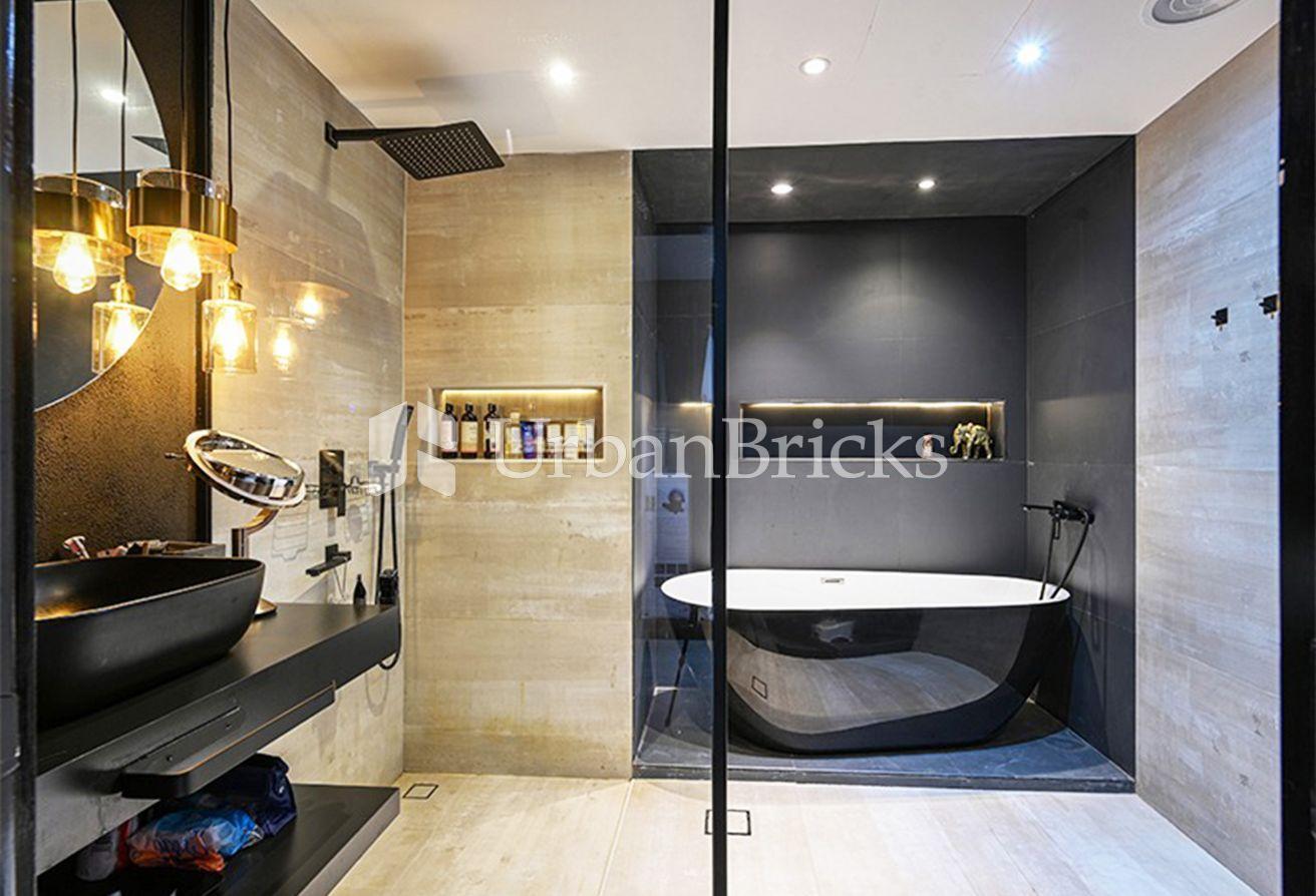Fully Furnished | Upgraded | Largest Layout photo 9