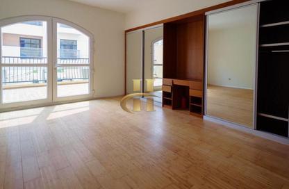Villa - 4 - 5 for rent in Sydney Villas - District 18 - Jumeirah Village Circle - Dubai