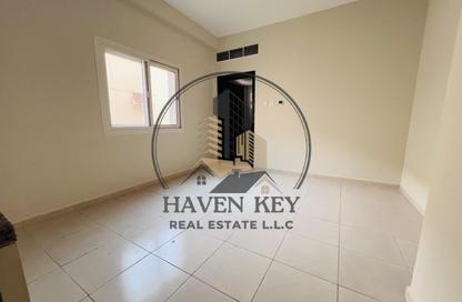 Apartment - Studio - 1 for rent in Fire Station Road - Muwaileh - Sharjah