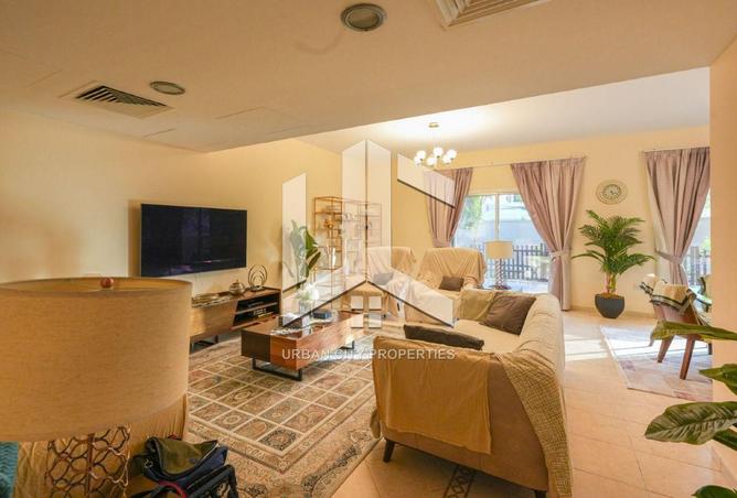 84064103 - Property Image 3