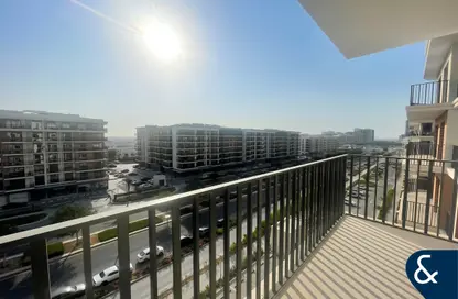 Apartment - 2 Bedrooms - 2 Bathrooms for rent in The Mayfair - Town Square - Dubai
