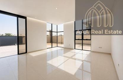 Villa - 5 - 7 for rent in Al Aweer 1 - Al Aweer - Dubai