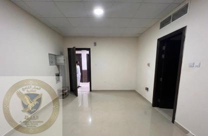 Apartment - Studio - 1 Bathroom for rent in Al Qulaya'ah - Al Sharq - Sharjah