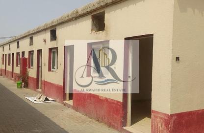 Labor Camp - Studio - 7+ Bathrooms for rent in Al Sajaa S - Al Sajaa - Sharjah Labor Camp - Studio - 7+ Bathrooms for rent in Al Sajaa S - Al Sajaa - Sharjah
