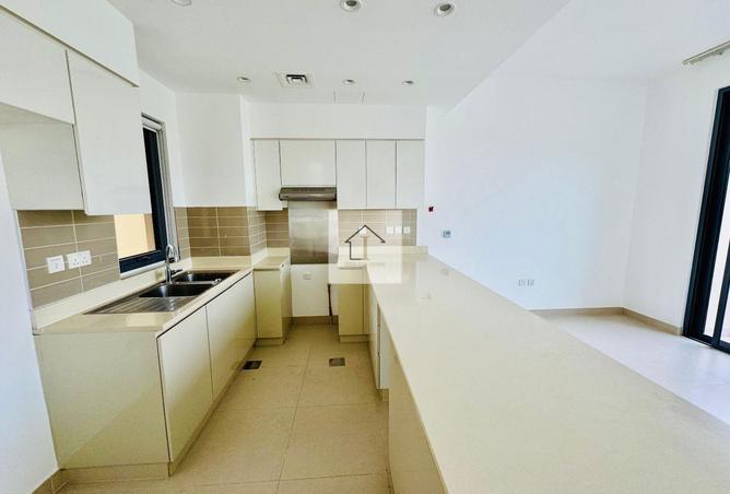 70277520 - Property Image 2